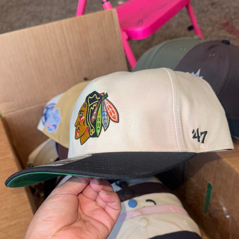 Cap 47 SnapBack Cream and Black Cap